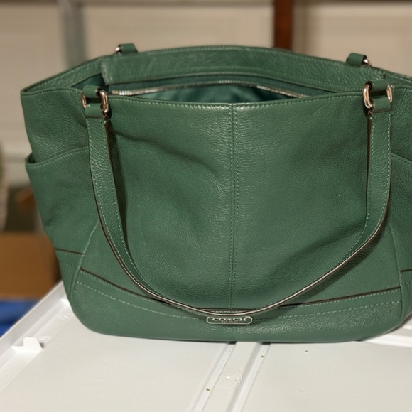 Authentic Green Coach Purse NWT - Picture 5 of 6